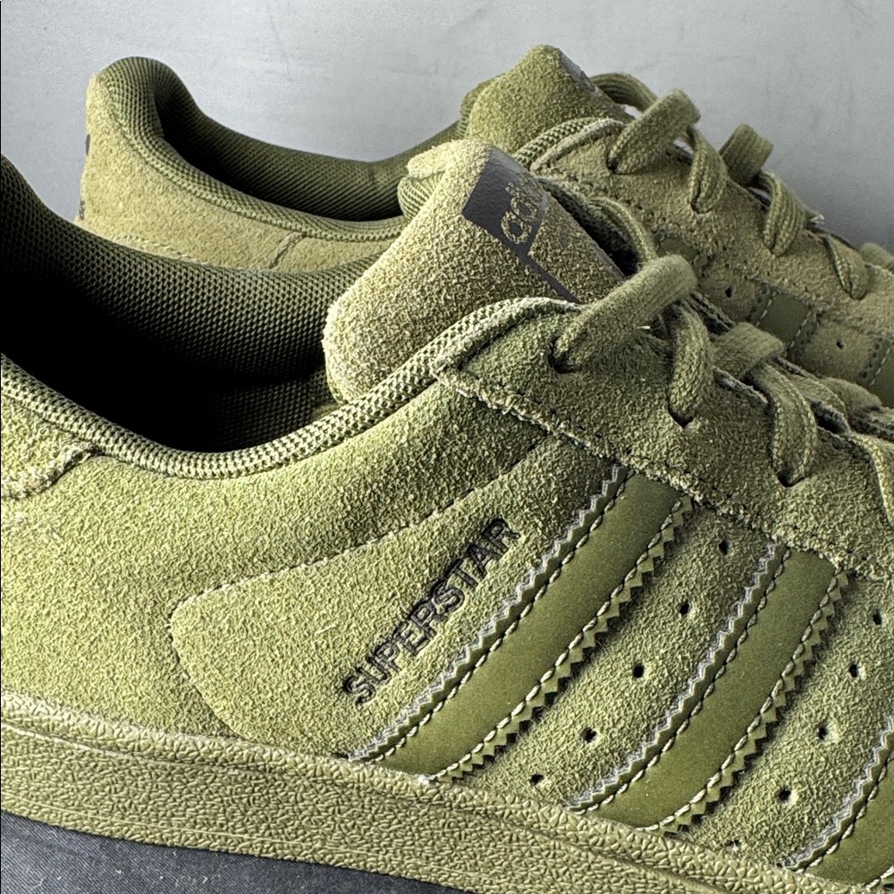 Adidas Originals Superstar olive Green Suede Shoes GS 5.5 - Picture 4 of 13